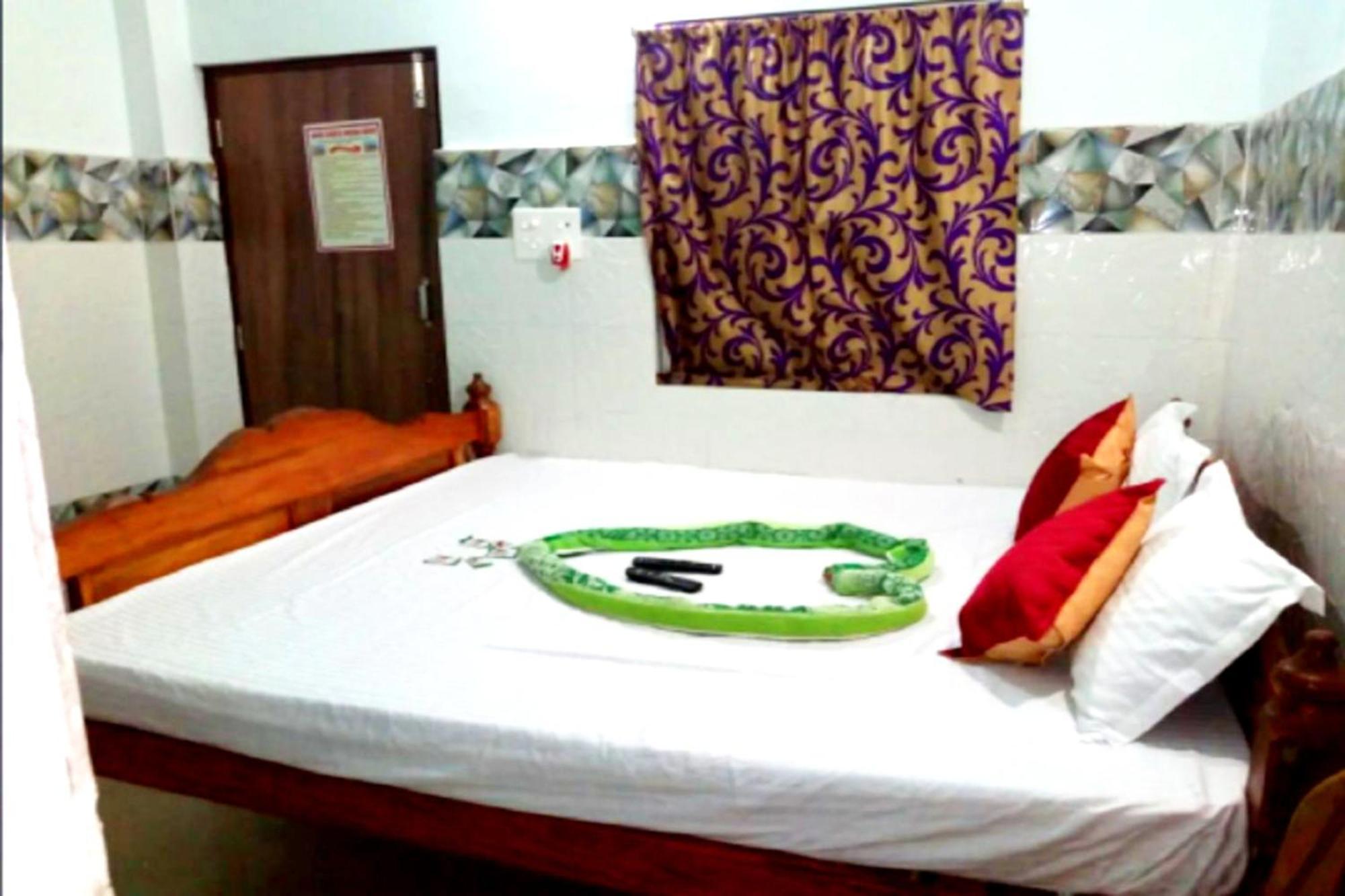 Goroomgo Pranab Sadan Puri Near Kamakhya Temple - Near Sea Beach & Temple Bagian luar foto